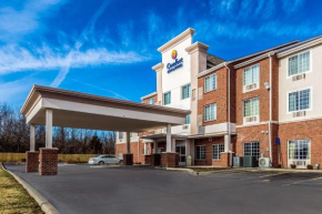 Отель Comfort Inn & Suites Dayton North  Дейтон